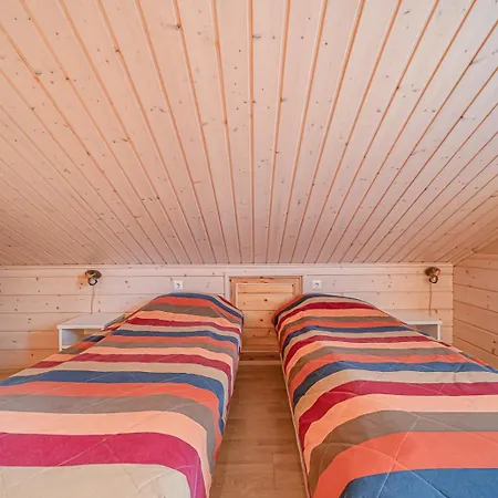 Hiihtogreeni A Ski-in Ski-out By Aavalevi *