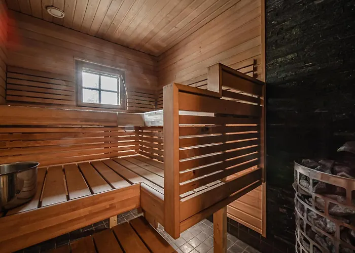 Hiihtogreeni A Ski-in Ski-out By Aavalevi فيلة ليفي