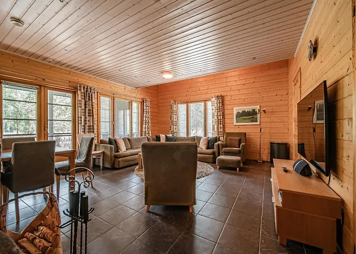 Hiihtogreeni A Ski-in Ski-out By Aavalevi فيلة ليفي