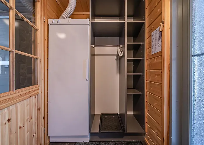 Hiihtogreeni A Ski-in Ski-out By Aavalevi * ليفي